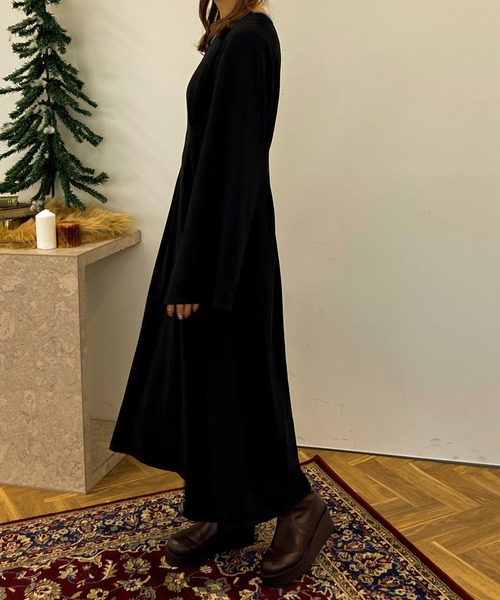 apres jour clair(アプレジュールクレア)の「【apres jour clair】スリットスリーブロングワンピース【ZOZOTOWN限定アイテム】(ワンピース・レディース・ブラック/アイボリー/モカ/ボルドー・フリー/X-LARGE)」の18枚目の写真