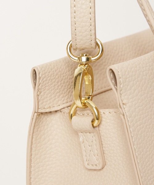 ikka（イッカ）の「らく軽2WAYミニトートショルダーバッグ（ショルダーバッグ・レディース・ベージュ/イエロー/グリーン/オフホワイト/ブラック・FREE）」の15枚目の写真