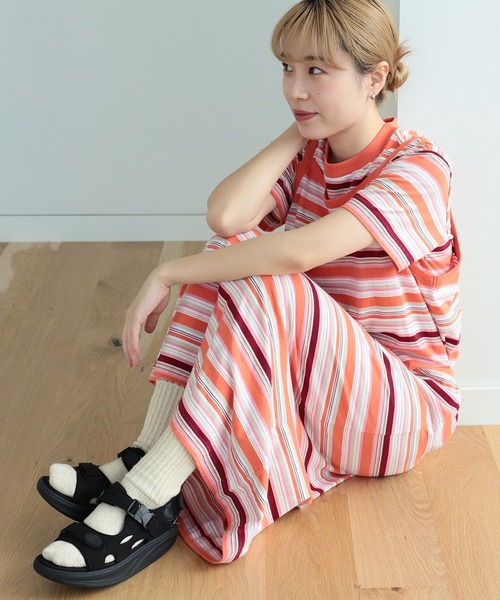 BEAMS BOY（ビームスボーイ）の「BEAMS BOY / マルチボーダー キャミソール ワンピース23SS（ワンピース・レディース・グリーン/ネイビー/オレンジ・ONE SIZE）」の15枚目の写真