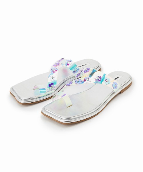 Casselini（キャセリーニ）の「Casselini(キャセリーニ)フラワーモチーフサンダル（サンダル・レディース・ブラック/ホワイト/シルバー・23.5cm/24.5cm/23cm/24cm）」の4枚目の写真