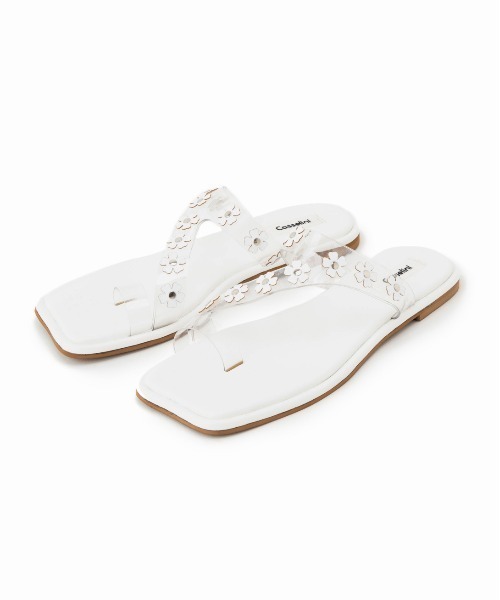 Casselini（キャセリーニ）の「Casselini(キャセリーニ)フラワーモチーフサンダル（サンダル・レディース・ブラック/ホワイト/シルバー・23.5cm/24.5cm/23cm/24cm）」の5枚目の写真