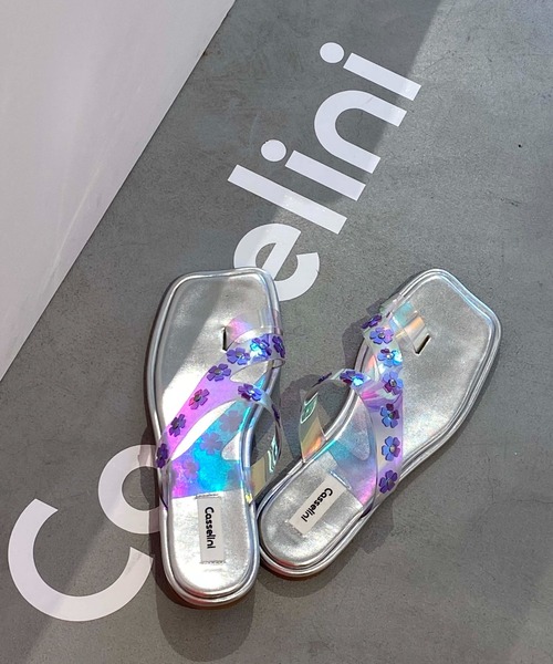 Casselini（キャセリーニ）の「Casselini(キャセリーニ)フラワーモチーフサンダル（サンダル・レディース・ブラック/ホワイト/シルバー・23.5cm/24.5cm/23cm/24cm）」の22枚目の写真