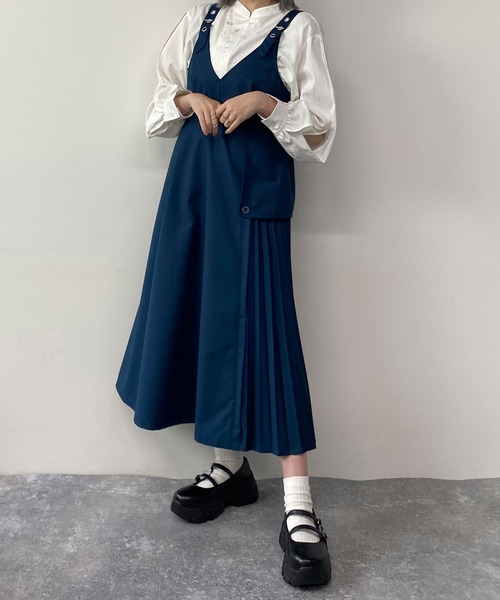 179/WG（イチナナキュウダブルジー）の「アシメプリーツジャンパースカート（ジャンパースカート・レディース・オフホワイト/ブルー/ブラック・MEDIUM）」の11枚目の写真