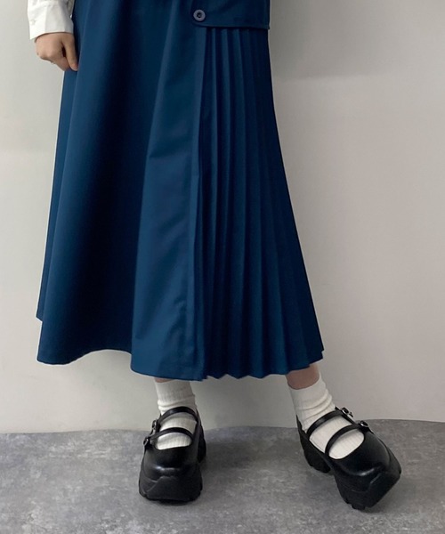 179/WG（イチナナキュウダブルジー）の「アシメプリーツジャンパースカート（ジャンパースカート・レディース・オフホワイト/ブルー/ブラック・MEDIUM）」の14枚目の写真