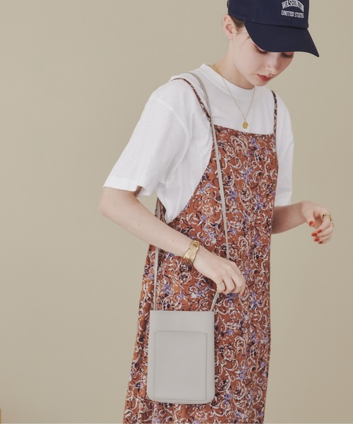 ANGIE(アンジー)の「スクエアミニショルダーバッグ(ショルダーバッグ・レディース・イエロー/ブラック/グレー/ベージュ・FREE)」の3枚目の写真