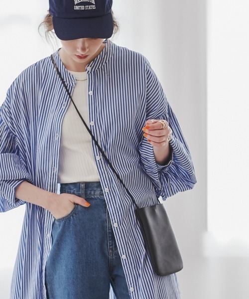 ANGIE(アンジー)の「スクエアミニショルダーバッグ(ショルダーバッグ・レディース・イエロー/ブラック/グレー/ベージュ・FREE)」の2枚目の写真