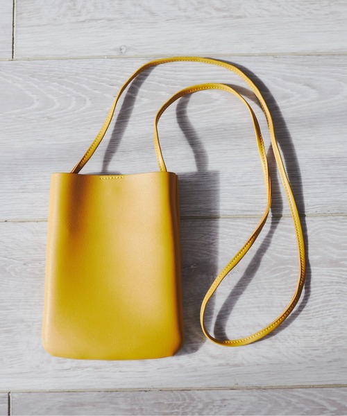 ANGIE(アンジー)の「スクエアミニショルダーバッグ(ショルダーバッグ・レディース・イエロー/ブラック/グレー/ベージュ・FREE)」の13枚目の写真