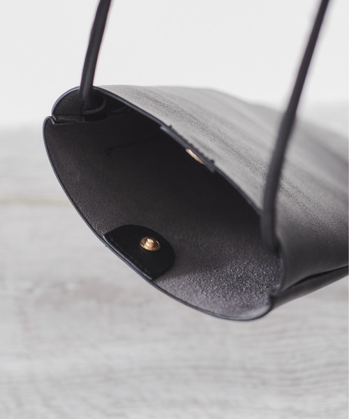 ANGIE(アンジー)の「スクエアミニショルダーバッグ(ショルダーバッグ・レディース・イエロー/ブラック/グレー/ベージュ・FREE)」の20枚目の写真