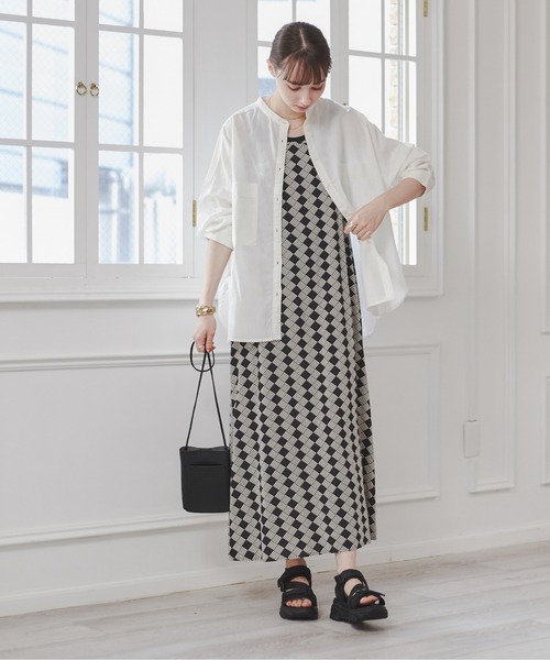 ANGIE(アンジー)の「スクエアミニショルダーバッグ(ショルダーバッグ・レディース・イエロー/ブラック/グレー/ベージュ・FREE)」の7枚目の写真