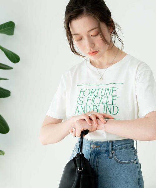 WEGO（ウィゴー）の「WEGO/グラフィックTシャツ（Tシャツ/カットソー・レディース・ホワイト/イエロー/ホワイト系その他/サックスブルー・FREE）」の2枚目の写真