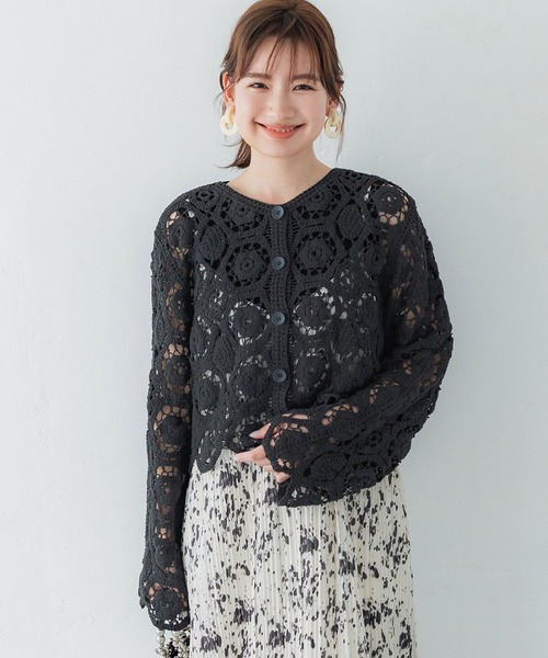 coca（coca）（コカ）の「かぎ編みカーディガン（カーディガン/ボレロ・レディース・アイボリー/チャコール/ブラウン・ONE SIZE）」の2枚目の写真