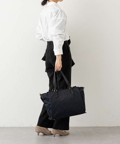 新品同様ラシット大容量三層構造ポケット多数15インチPC入るお仕事2way