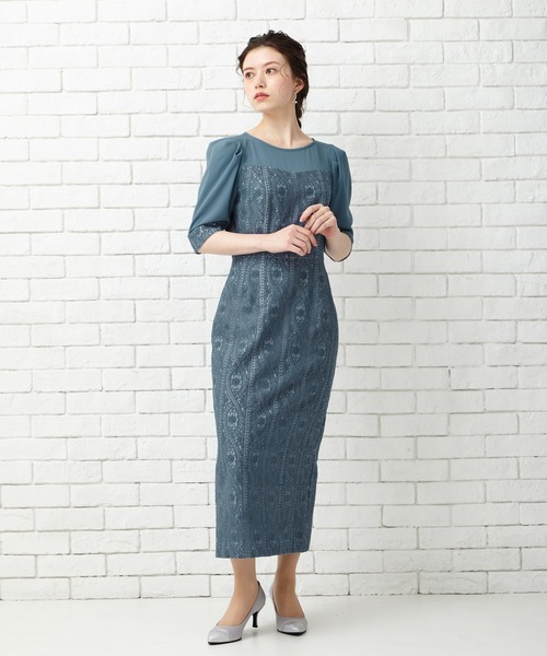 AIMER（エメ）の「アラベスク調刺繍タイトライン袖付き