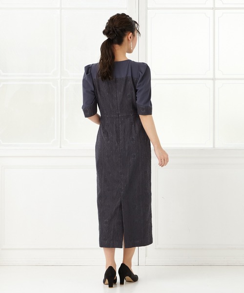 AIMER（エメ）の「アラベスク調刺繍タイトライン袖付き