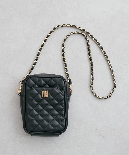 natural couture（ナチュラルクチュール）の「N金具付きキルティングバッグ（ショルダーバッグ・レディース・ブラック/アイボリー/ベージュ・FREE）」の10枚目の写真