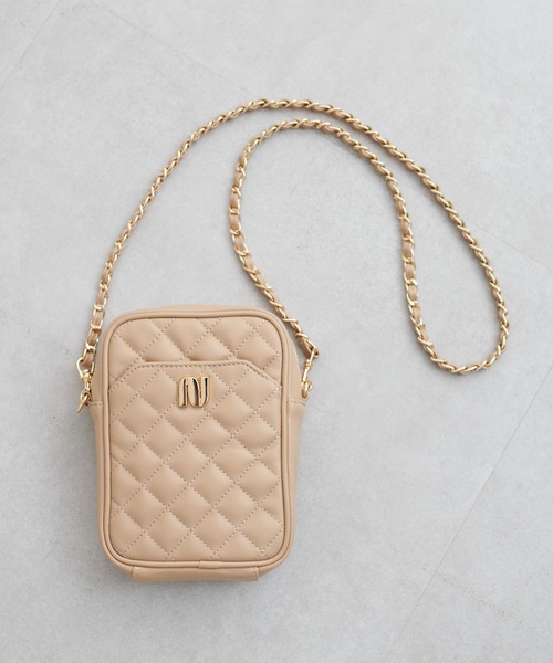 natural couture（ナチュラルクチュール）の「N金具付きキルティングバッグ（ショルダーバッグ・レディース・ブラック/アイボリー/ベージュ・FREE）」の11枚目の写真