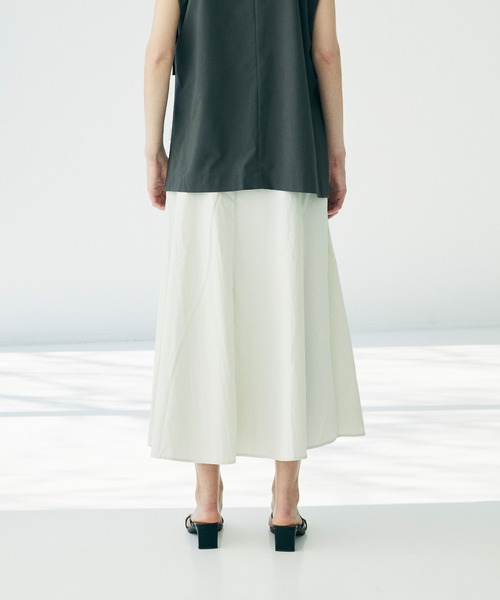 CEL ANSWER（シーイーエルアンサー）の「ナイロンフレアロングスカート（スカート・レディース・ホワイト/ブラック/ネイビー・FREE）」の17枚目の写真