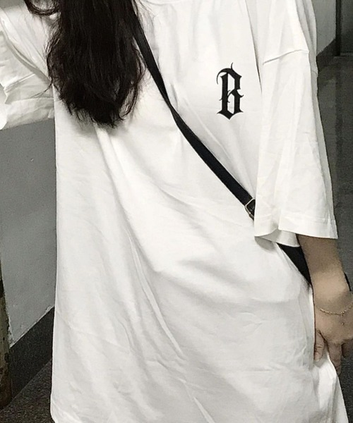 Vipoa(ヴィポア)の「オールドイングリッシュオーバーサイズTシャツ(Tシャツ/カットソー・レディース・ホワイト/ネイビー・FREE)」の6枚目の写真
