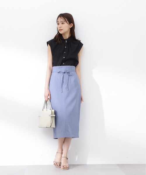 N.(N. Natural Beauty Basic)(エヌエヌナチュラルビューティーベーシック)の「◆ビッグボウタイノースリーブブラウス(シャツ/ブラウス・レディース・ブラック/ブルー/オフホワイト/ドット・MEDIUM)」の6枚目の写真