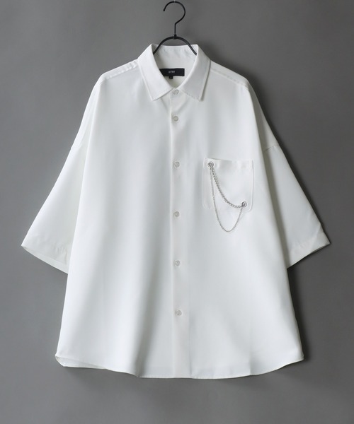 SITRY(シトリー)の「SITRY wide dress shirt with chain/別注 チェーン付き 半袖 ワイド ドレスシャツ(シャツ/ブラウス・メンズ・ホワイト/ホワイト系その他/ブラック/ブラック系その他・M/L)」の1枚目の写真