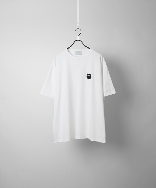 Confirm(コンファーム)の「アソート ロゴ / ヴィンテージ ビッグシルエット半袖プリントTシャツ カットソー ユニセックス【Confirm】(Tシャツ/カットソー・レディース・ホワイト系その他2/ホワイト系その他3/ホワイト系その他4/ホワイト系その他5/ホワイト系その他6/ホワイト系その他7/グレー系その他4/ベージュ系その他6/ホワイト系/ホワイト系1/ホワイト系2/ホワイト系3/グレー系/グレー系2/ホワイト系その他/ブラック系その他/ホワイト/ブラック/ホワイト系5/ホワイト系4/ホワイト系7/ベージュ系7/ホワイト系6/グレー系4・M/L)」の4枚目の写真