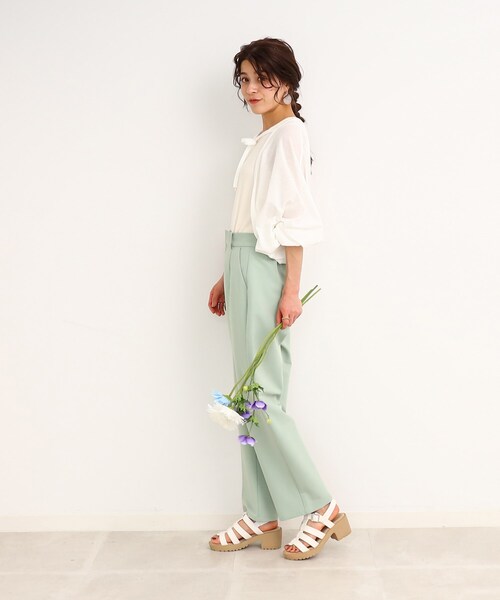 Cutie Blonde(キューティーブロンド)の「◆【上下2WAY】リボンがかわいい!ボレロカーディガン(カーディガン/ボレロ・レディース・ブルー/ホワイト系/ブラック・00)」の4枚目の写真