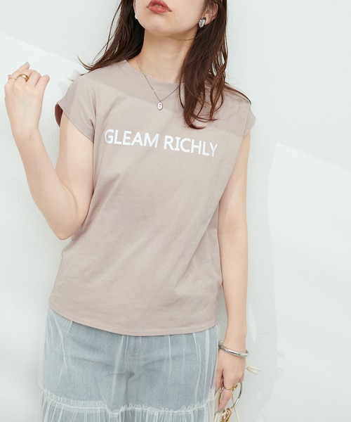 natural couture(ナチュラルクチュール)の「フレンチスリーブロゴT(キャミソール・レディース・グリーン/ライトベージュ/ブラック/オフホワイト・FREE)」の16枚目の写真