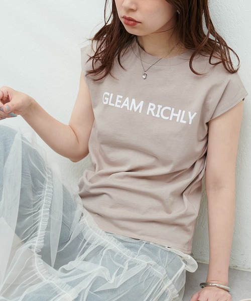 natural couture(ナチュラルクチュール)の「フレンチスリーブロゴT(キャミソール・レディース・グリーン/ライトベージュ/ブラック/オフホワイト・FREE)」の15枚目の写真