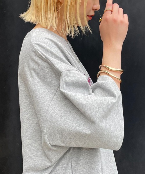 CIAOPANIC(チャオパニック)の「Old English ロゴT(Tシャツ/カットソー・レディース・ベージュ/ホワイト/ブラック/グレー・FREE)」の6枚目の写真