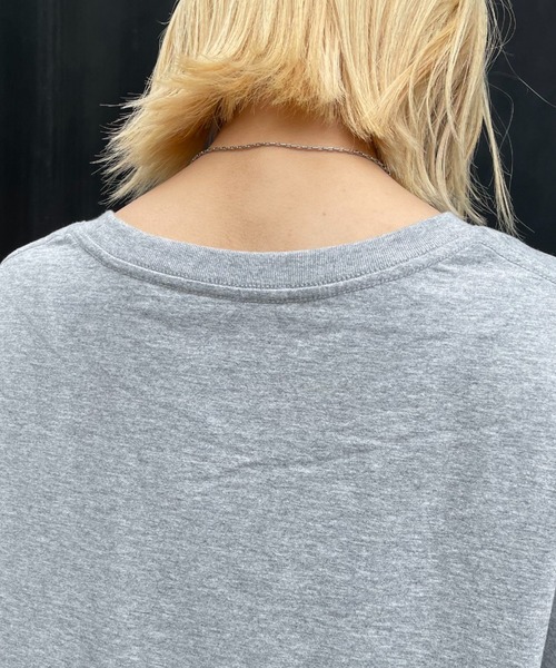CIAOPANIC(チャオパニック)の「Old English ロゴT(Tシャツ/カットソー・レディース・ベージュ/ホワイト/ブラック/グレー・FREE)」の8枚目の写真