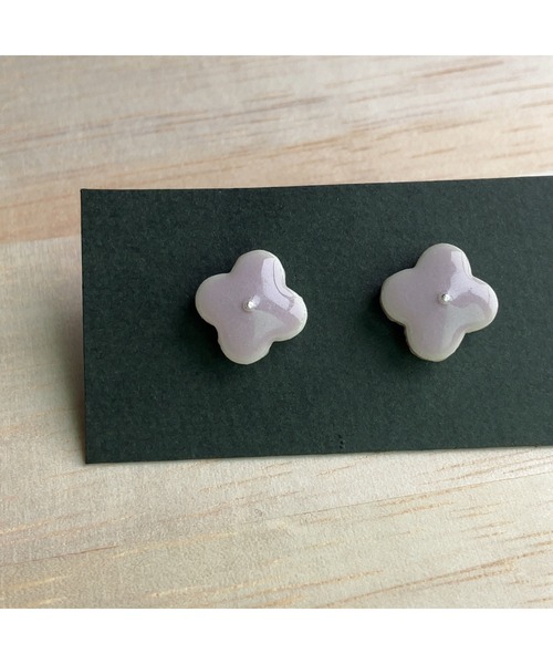 tone(トーン)の「【BLACKA】タイルピアス(MA)(ピアス(両耳用)・レディース・グレイッシュベージュ/モカ/ブラウン/レッド/ネイビー/イエロー/ホワイト/その他/ブルー/ピンク/スカイブルー/グレー系その他/イエロー系その他/グリーン系その他/パープル/マスタード/キャメル/グリーン/アクア/オフホワイト/グレー/ブラック/クリーム/カーキ/ブルー系その他/オレンジ/その他2・FREE)」の18枚目の写真