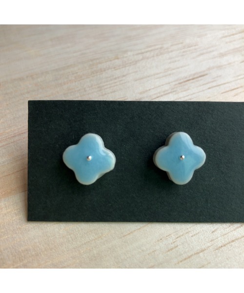 tone(トーン)の「【BLACKA】タイルピアス(MA)(ピアス(両耳用)・レディース・グレイッシュベージュ/モカ/ブラウン/レッド/ネイビー/イエロー/ホワイト/その他/ブルー/ピンク/スカイブルー/グレー系その他/イエロー系その他/グリーン系その他/パープル/マスタード/キャメル/グリーン/アクア/オフホワイト/グレー/ブラック/クリーム/カーキ/ブルー系その他/オレンジ/その他2・FREE)」の13枚目の写真