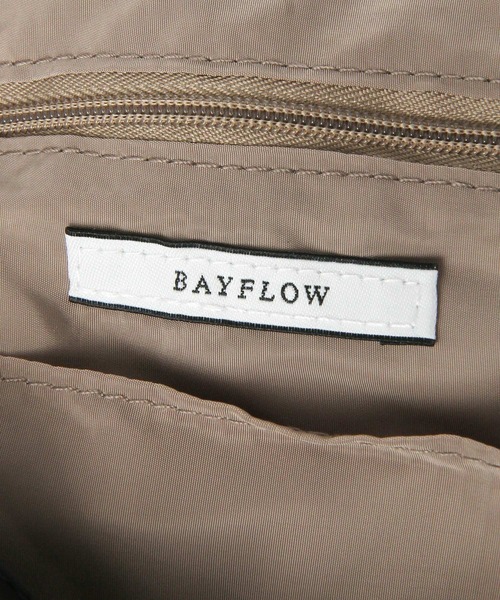 BAYFLOW(ベイフロー)の「7ポケットフェイクレザーボストン(ボストンバッグ・レディース・アイボリー/ブラック/ベージュ/オレンジ・FREE)」の17枚目の写真