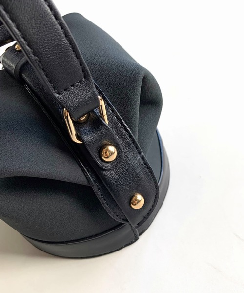 Q（キュー）の「スエードタッチドッキングミニバッグ（ハンドバッグ・レディース・ダークグリーン/ブラック・ONE SIZE）」の11枚目の写真