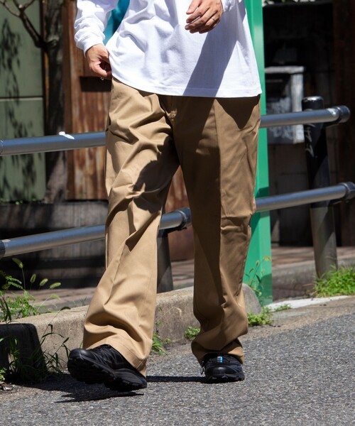 Dickies（ディッキーズ）の「【Dickies/ディッキーズ】ワークイージーパンツ チノパン ルーズフィット（チノパンツ・メンズ・ブラック/ベージュ/キナリ/ダークグリーン・L/XL/M）」の19枚目の写真