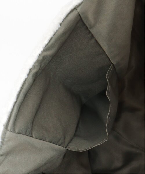 ikka(イッカ)の「ボアロゴ入りビッグトートバッグ(トートバッグ・レディース・モカ/ブラック/オフホワイト/その他1/キャメル/ブラウン/ホワイト/ダークグレー/その他2・FREE)」の12枚目の写真