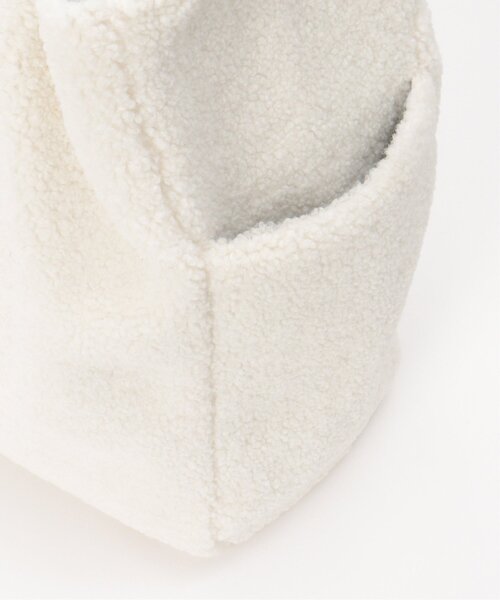 ikka(イッカ)の「ボアロゴ入りビッグトートバッグ(トートバッグ・レディース・モカ/ブラック/オフホワイト/その他1/キャメル/ブラウン/ホワイト/ダークグレー/その他2・FREE)」の13枚目の写真