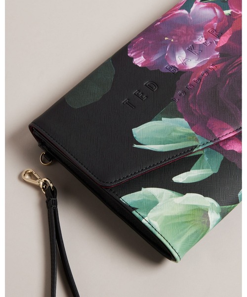 Ted Baker（テッドベーカー）の「PAPIKON ローズプリント クラッチバッグ（クラッチバッグ・レディース・ブラック・O/S）」の7枚目の写真