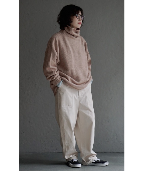 apartment department(アパートメントデパートメント)の「タートルネック ワイドプルオーバー(ニット/セーター・レディース・アイボリー/ブルー/ブラック/レッド/ライトブラウン/グリーン/ベージュ/ネイビー・M)」の19枚目の写真