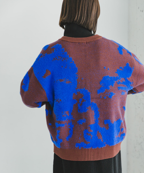 ITEMS URBANRESEARCH（アイテムズ アーバンリサーチ）の「ジャガードクルーネックカーディガン（カーディガン/ボレロ・レディース・グレー/チャコールグレー/ブラウン・FREE）」の21枚目の写真