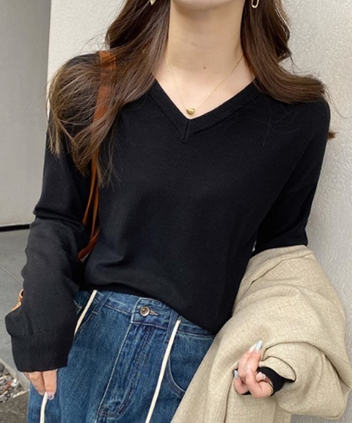 COCOMOMO（ココモモ）の「【10色展開】 Vネックニット シンプルベーシック やわらか カラーニット長袖トップス（ニット/セーター・レディース・ブラウン/ブラック/アイボリー/ホワイト/ピンク/ベージュ/グリーン/イエロー系/ネイビー/ワイン・FREE）」の3枚目の写真