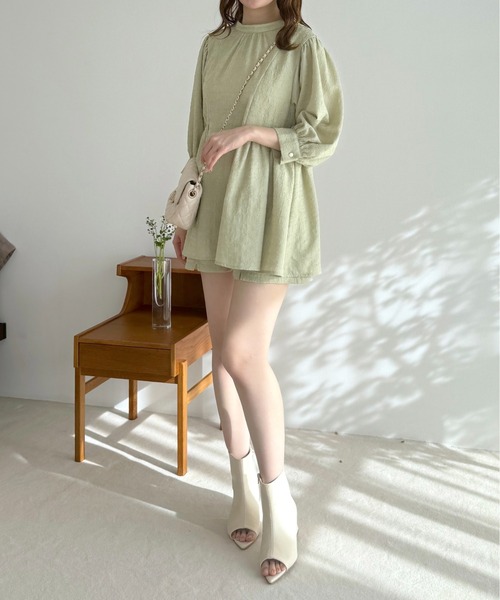 mysty woman(ミスティウーマン)の「シャーリングショートパンツ 106948(その他パンツ・レディース・アイボリー/ブラック/ライトグリーン・FREE)」の20枚目の写真