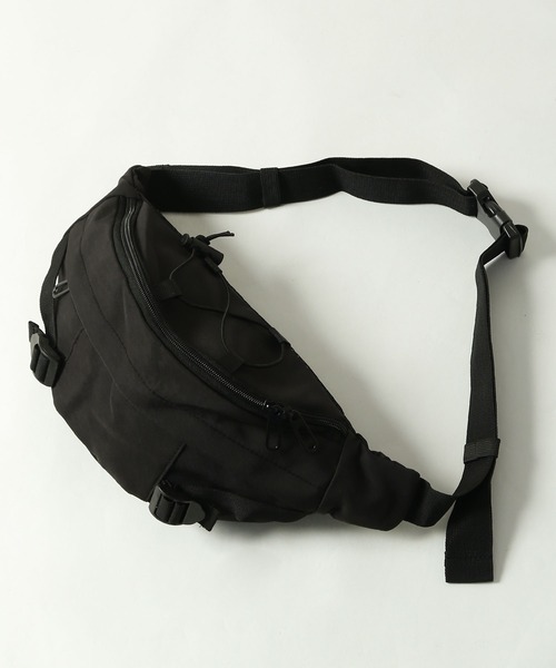 ZIP FIVE(ジップファイブ)の「【ZIP FIVE】 ナイロン ミニ ボディバッグ(ボディバッグ/ウエストポーチ・メンズ・ブラック/ホワイト・FREE)」の3枚目の写真