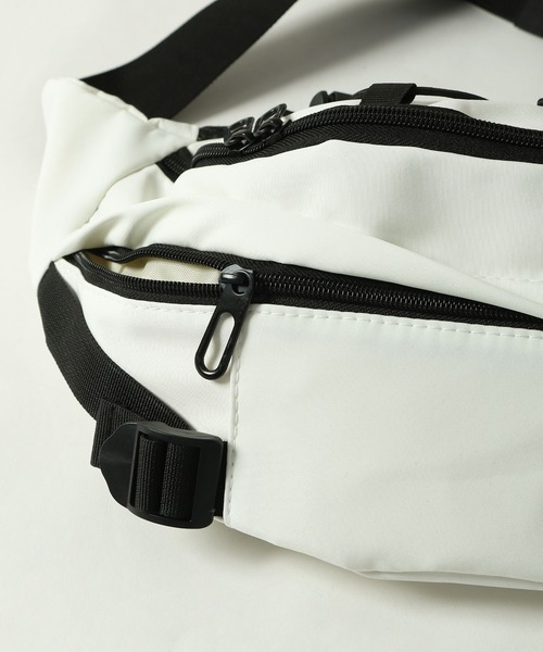 ZIP FIVE(ジップファイブ)の「【ZIP FIVE】 ナイロン ミニ ボディバッグ(ボディバッグ/ウエストポーチ・メンズ・ブラック/ホワイト・FREE)」の7枚目の写真