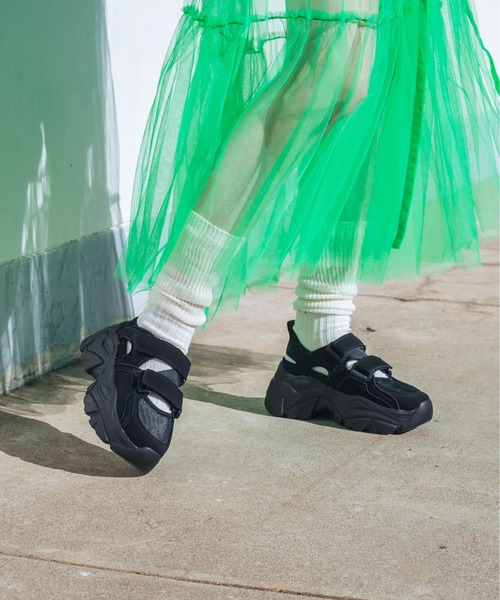 EVOL（イーボル）の「一部WEB限定カラー【EVOL】軽量厚底ベルトスニーカー IW5372（スニーカー・レディース・ベージュ/ブラック/ライトグレー・S/L/M）」の15枚目の写真