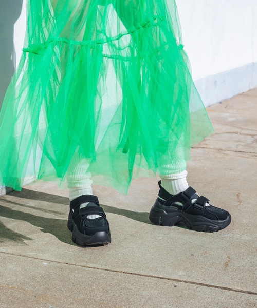 EVOL（イーボル）の「一部WEB限定カラー【EVOL】軽量厚底ベルトスニーカー IW5372（スニーカー・レディース・ベージュ/ブラック/ライトグレー・S/L/M）」の16枚目の写真