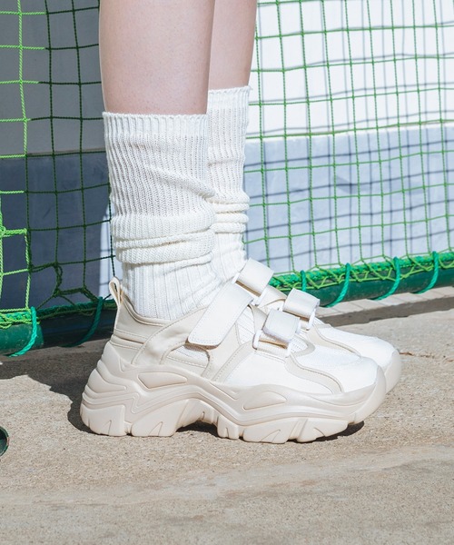 EVOL（イーボル）の「一部WEB限定カラー【EVOL】軽量厚底ベルトスニーカー IW5372（スニーカー・レディース・ベージュ/ブラック/ライトグレー・S/L/M）」の17枚目の写真