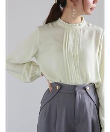 スタンドフリルタックブラウス