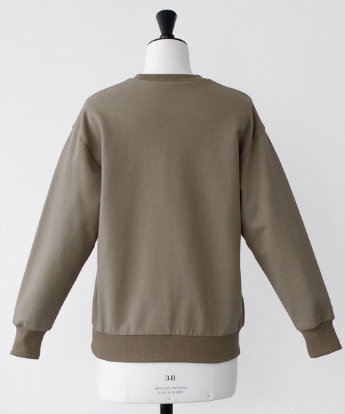 ELFRANK(エルフランク)の「ロゴプリント裏毛プルオーバー(Tシャツ/カットソー・レディース・モカ/アイボリー/チャコールグレー・FREE)」の16枚目の写真