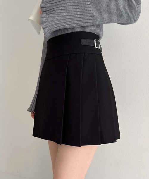 one after another NICE CLAUP(ワンアフターアナザーナイスクラップ)の「サイドベルト付きプリーツミニスカート(スカート・レディース・ストライプ/チャコールグレー/ブラック/ピンクベージュ・FREE)」の11枚目の写真